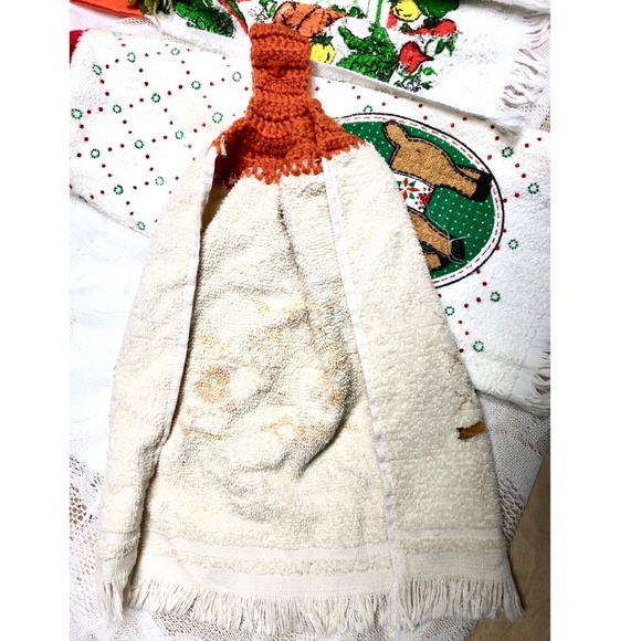 ***SOLD***3 pc Lot Crocheted/Hand Sewn Altered Kitchen Hanging Hand/Tea Towels - Picture 3 of 9